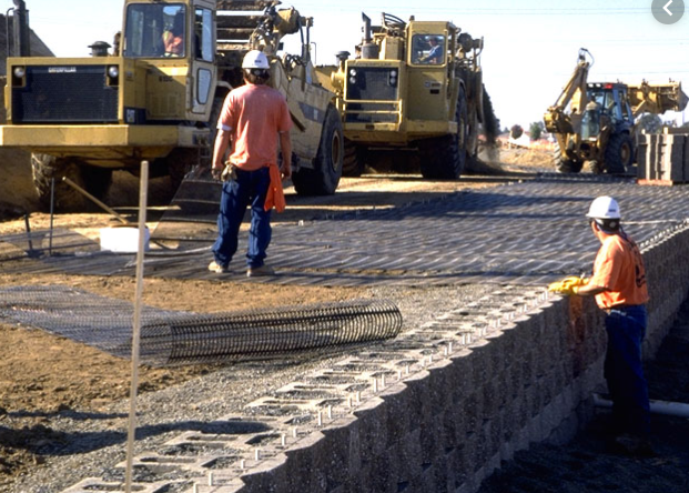 鋪設(shè)過程中
